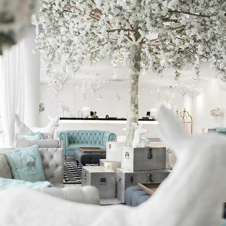 Creator Hotel Kulai Eksteriør bilde
