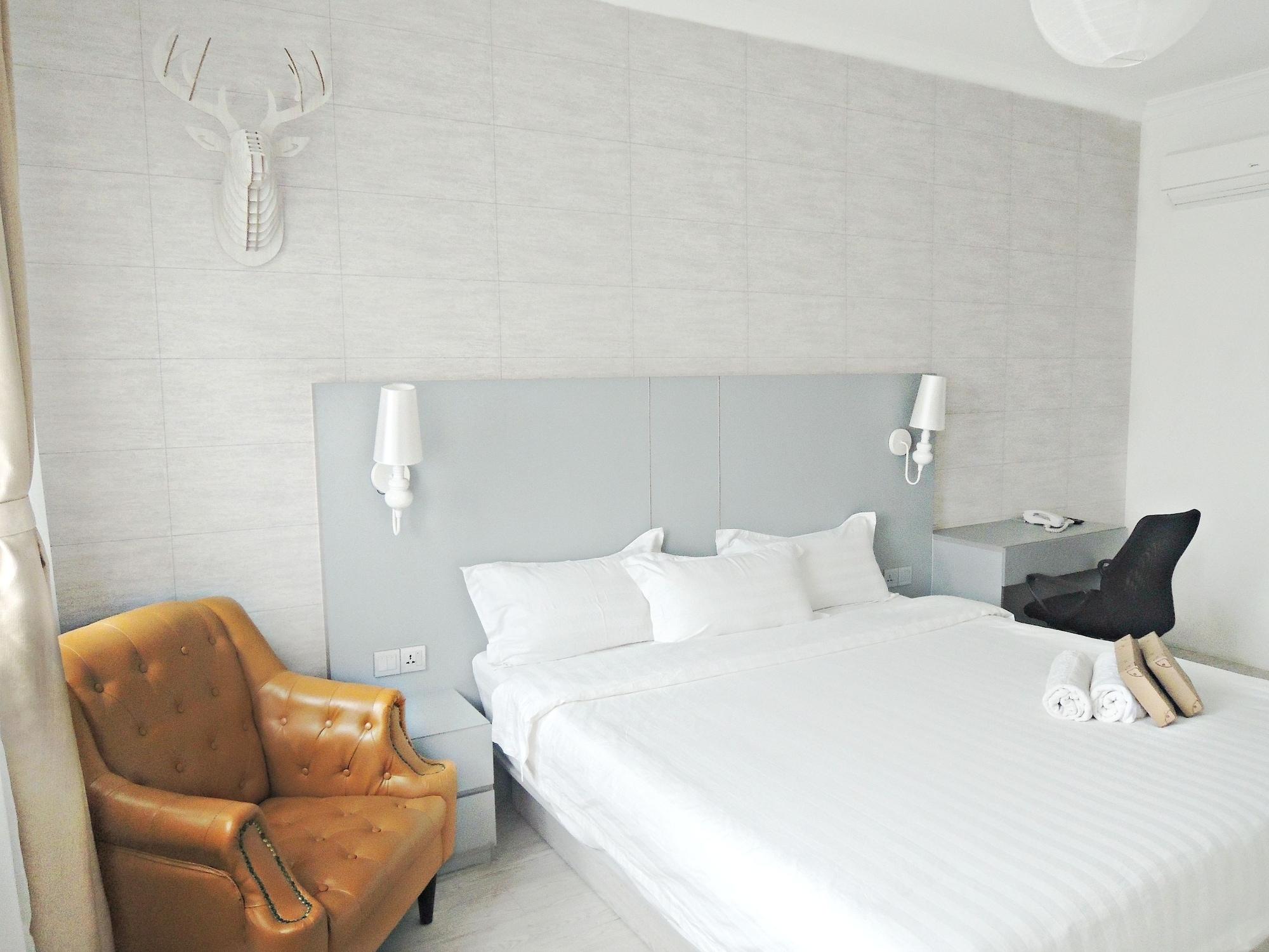 Creator Hotel Kulai Eksteriør bilde