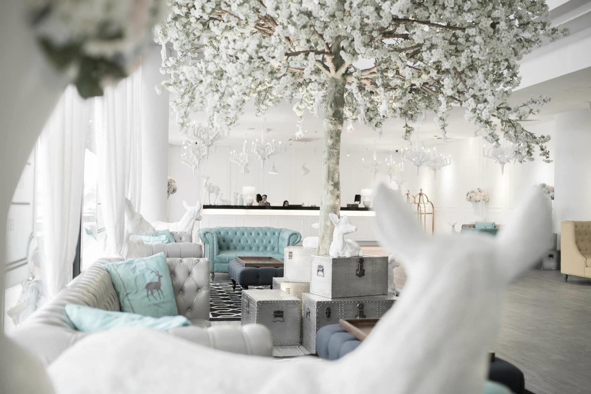 Creator Hotel Kulai Eksteriør bilde